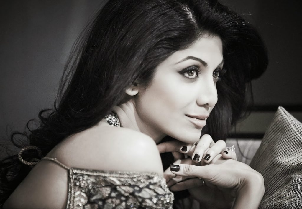 Bond Girl Shilpa Shetty 1