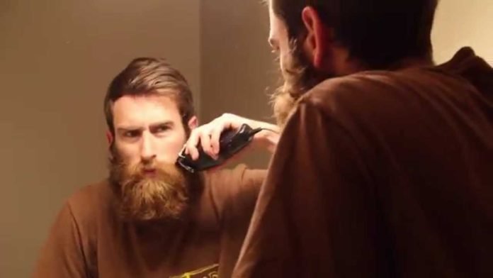 Guy Shaves Off Huge Beard for Mother for Christmas