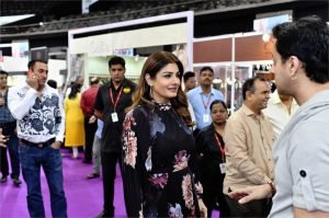 Raveena Tandon Televisioms Finest At The Grand Opening Of JOYA 1