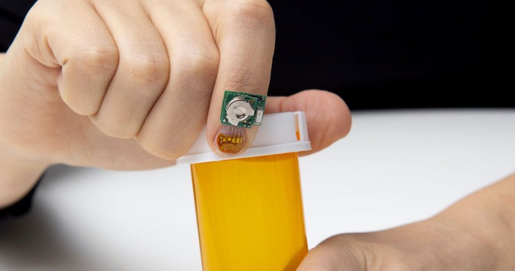 fingernail sensor monitors health 1