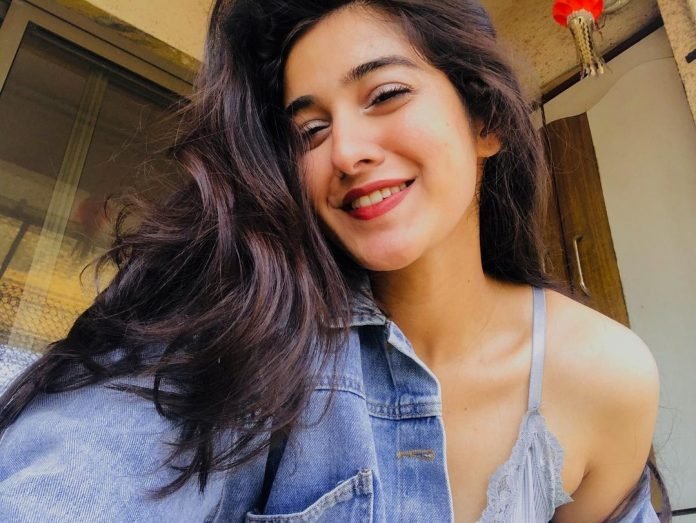 Sakshi Vaidya- Pawan Kalyan movie