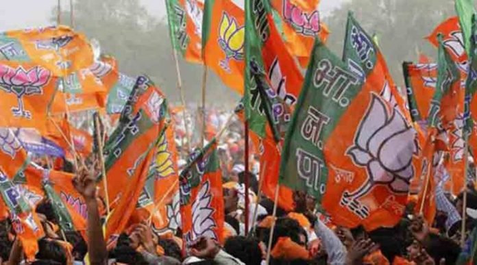 BJP-demands-Telangana-govt-slash-VAT-on-petrol-diesel
