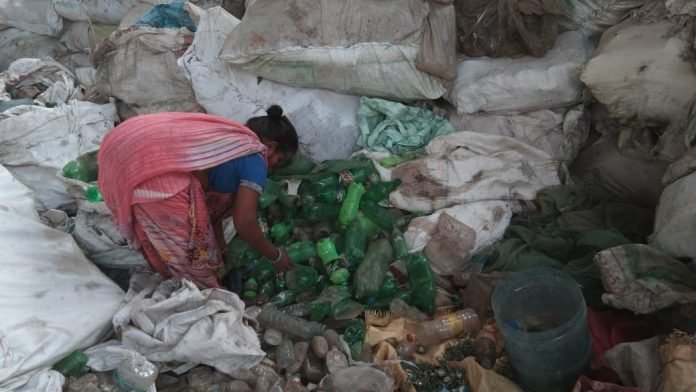 Unique plastic garbage bank open in Varanasi plastic waste.