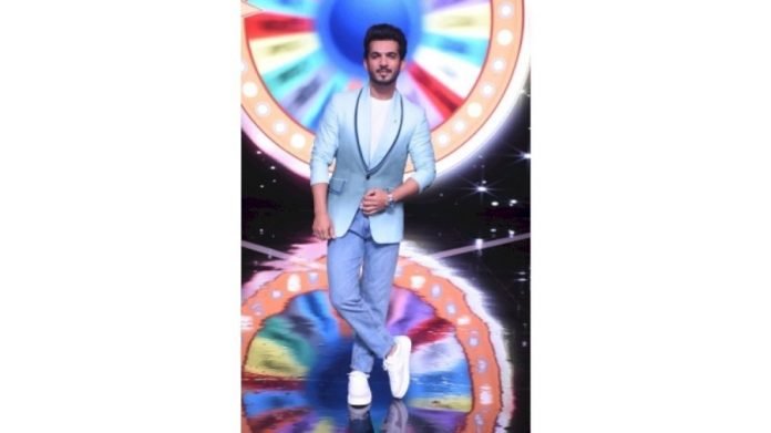Arjun-Bijlani-all-set-to-host-Indias-Got-Talent
