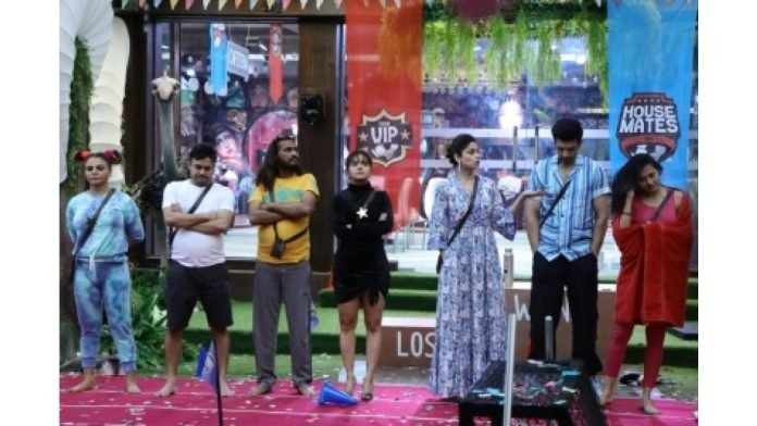 Bigg-Boss-15-Devoleena-Shamita-come-face-to-face-in-non-VIP-task