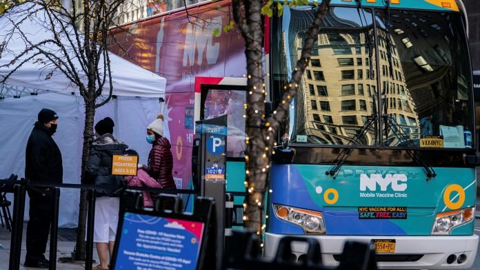 New-York-City-vaccine-mandate-for-private-sector-draws-flak