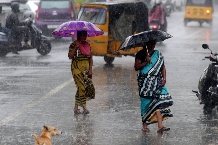 Chennai: Heavy rains lash Chennai due to the effect of Cyclone Burevi, on Dec 5, 2020. (Photo: IANS)