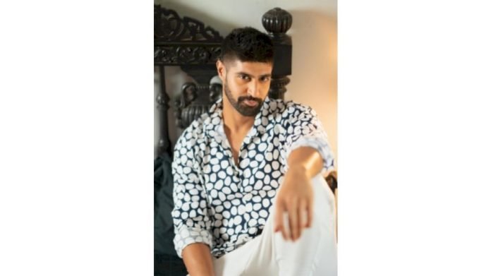 Tanuj-Virwani-and-Akshay-Oberoi-take-strike-on-Inside-Edge-3