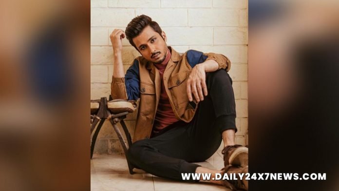 Amol-Parashar-Vicky-Kaushal-was-a-pleasure-to-work-with-in-Sardar-Udham