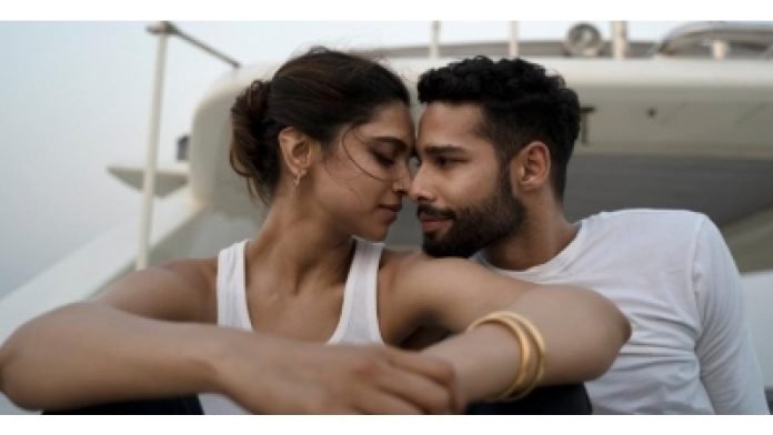 Gehraiyaan-track-Doobey-personifies-the-rush-of-falling-in-love