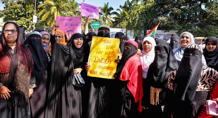 I-love-hijab-movement-in-Ktaka-BJP-says-it-wont-allow-Talibanisation