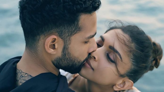 IANS-Review-Gehraiyaan-A-slow-burn-captivating-noir-drama-IANS-Rating-