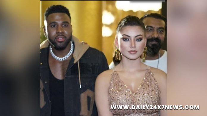 Urvashi-Rautela-collaborates-with-Talk-Dirty-To-Me-hitmaker-Jason-Derulo