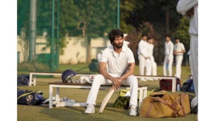 IANS-Review-Jersey-Shahid-delivers-a-knockout-performance-IANS-Rating-12
