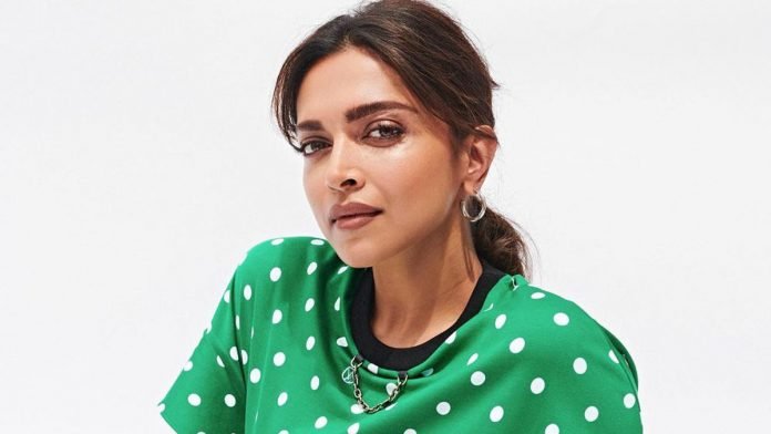 I-must-be-doing-something-right-says-Deepika-about-her-Cannes-sojourn