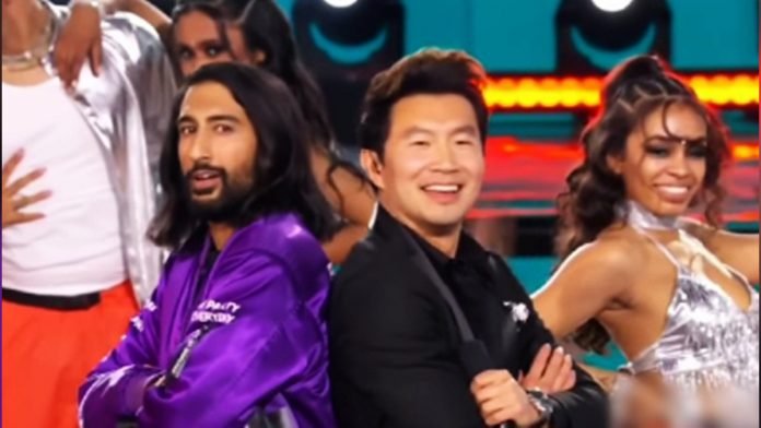 Simu Liu does bhangra on 'Jalebi baby' with Tesher.(photo:instagram)