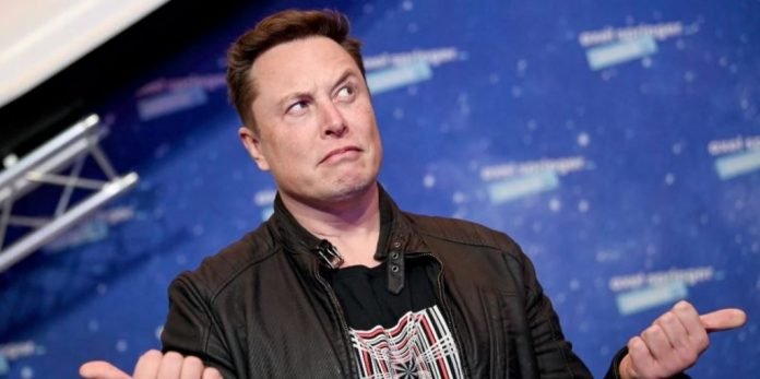 Elon-Musk-plans-10-staff-cut-at-Tesla-freezes-hiring-