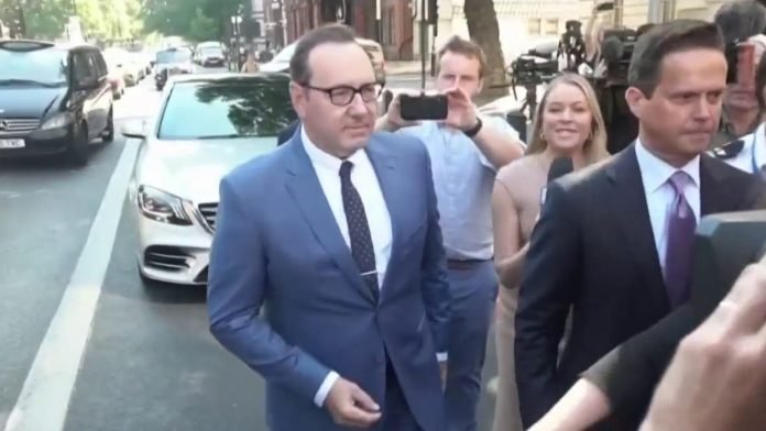 Kevin-Spacey-makes-1st-UK-court-appearance-for-sexual-assault