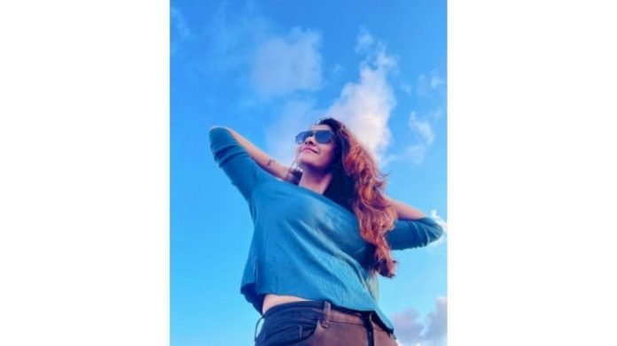 Priya-Bhavani-Shankar-plays-a-village-lass-named-Ranjani-in-Dhanush-starrer-Thiruchitrambalam-