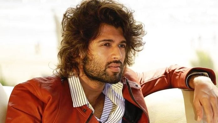 A-little-yacht-back-of-a-car-Places-where-Vijay-Deverakonda-has-had-sex