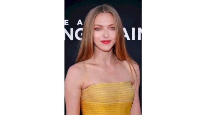 Amanda-Seyfried-on-pressure-of-shooting-nude-scenes-when-she-was-19