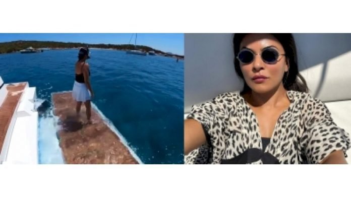 Lalit-Modi-finds-ladylove-Sushmita-hot-in-breathtaking-vacay-pics