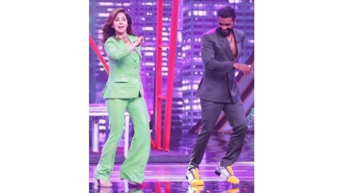Urmila-recalls-how-Remo-DSouza-performed-as-background-dancer-in-Rangeela-Re