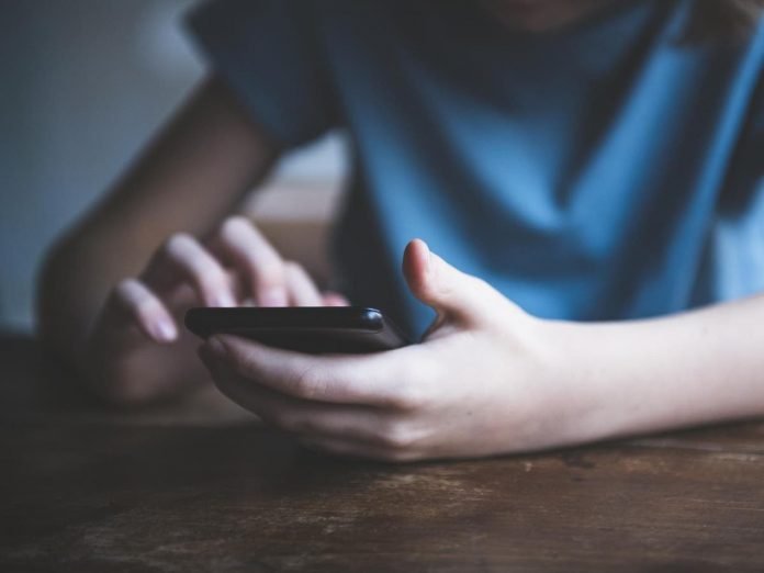 Why-parents-fail-to-avoid-conflicts-with-kids-over-their-mobile-use