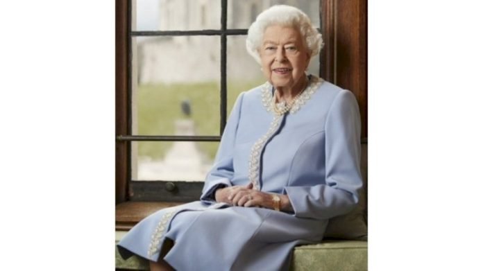 From-The-Crown-to-South-Park-Queen-Elizabeths-many-screen-avatars