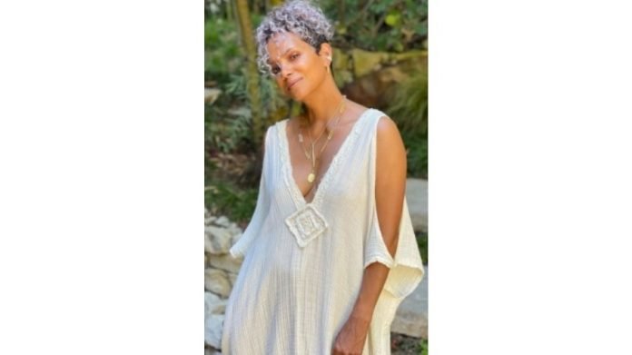 Halle-Berry-defends-Halle-Bailey-amid-criticism-of-Little-Mermaid-teaser