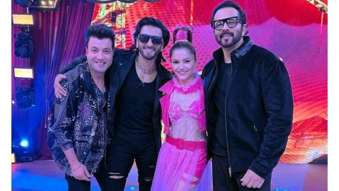KKK-12-finale-Rohit-Shetty-joined-by-Cirkus-cast-Rubina-Dilaik-1