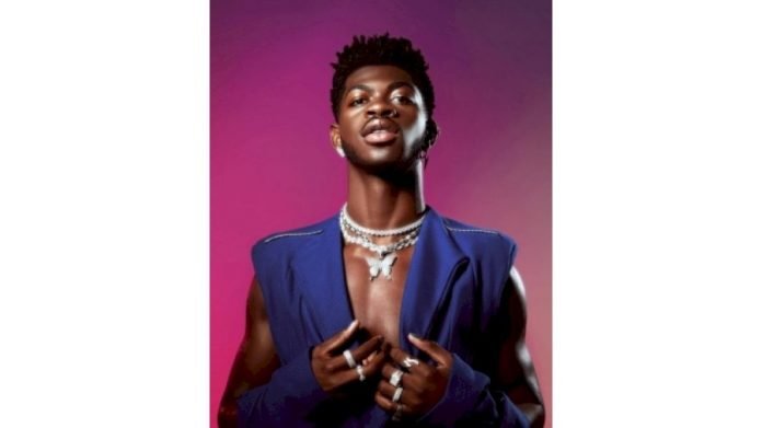 Lil-Nas-X-jokes-about-falling-in-love-with-homophobic-religious-protester