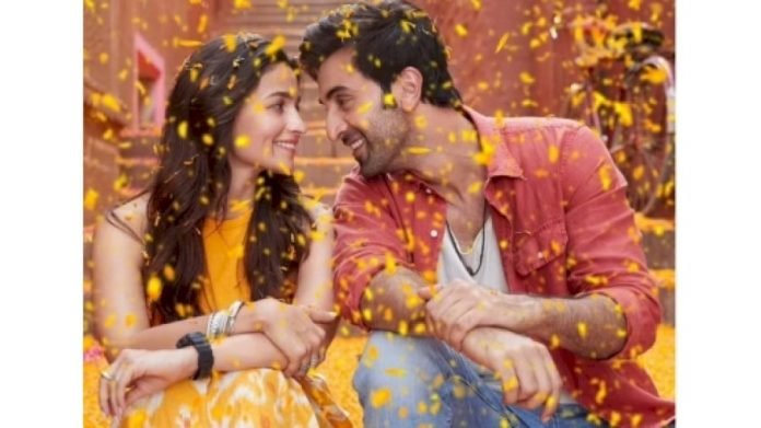 With-global-BO-numbers-in-Brahmastra-wracks-up-Rs-224-cr-in-first-weekend