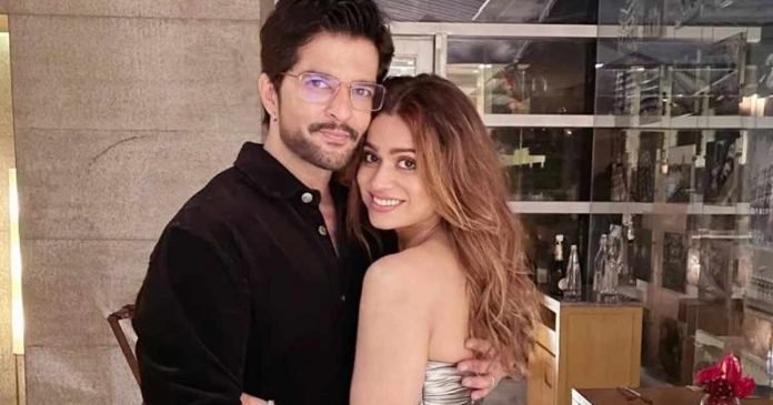 Raqesh-Bapat-Im-totally-in-love-with-my-artistic-side-of-life