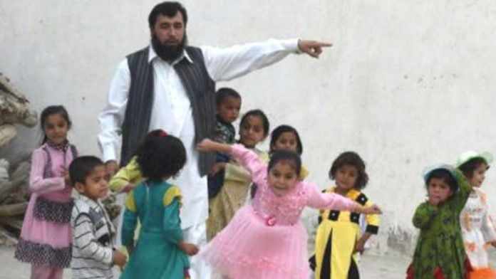 Pakistani-Man-With-3-Wives-Welcomes-60th-Child-Seeks-To-Marry-Again