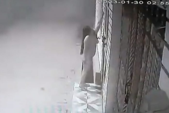 Naked-woman-with-‘mental-health-issues-rings-doorbells-at-night-in-UPs-Rampur